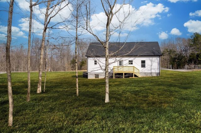 3033 Bowker Road, Charlotte, TN 37036
