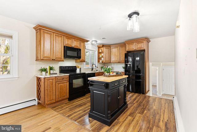 2603 HERITAGE FARM DR, Wilmington, DE 19808