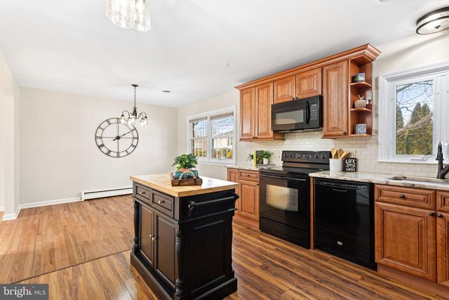 2603 HERITAGE FARM DR, Wilmington, DE 19808