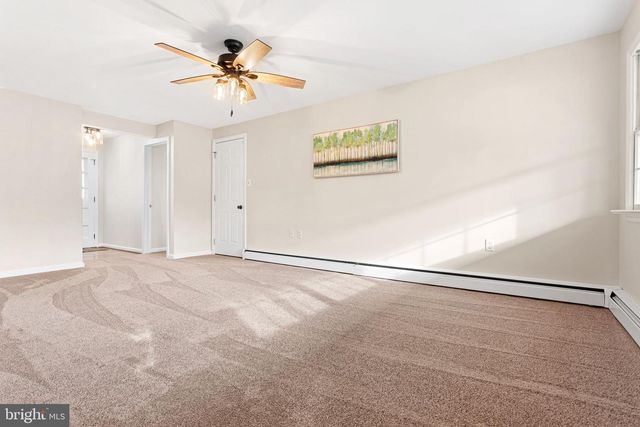 2603 HERITAGE FARM DR, Wilmington, DE 19808