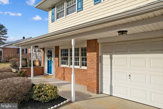 2603 HERITAGE FARM DR, Wilmington, DE 19808