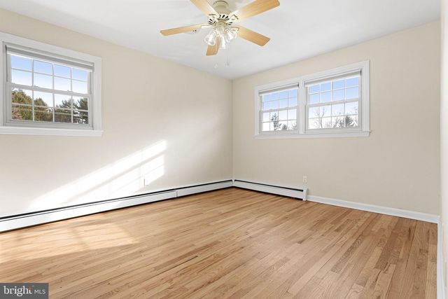 2603 HERITAGE FARM DR, Wilmington, DE 19808