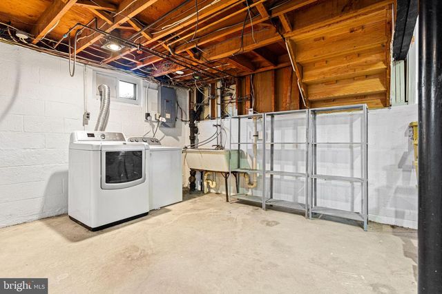 2603 HERITAGE FARM DR, Wilmington, DE 19808