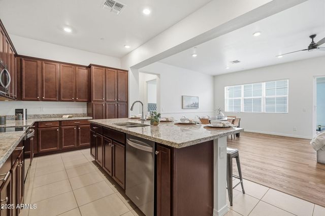 4044 E DAWSON Drive E, Chandler, AZ 85249