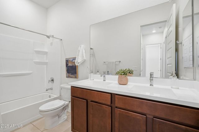 4044 E DAWSON Drive E, Chandler, AZ 85249