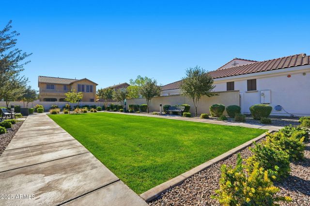 4044 E DAWSON Drive E, Chandler, AZ 85249