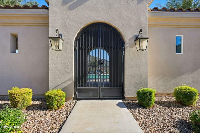 4044 E DAWSON Drive E, Chandler, AZ 85249