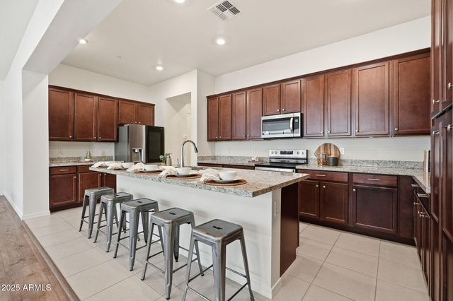 4044 E DAWSON Drive E, Chandler, AZ 85249