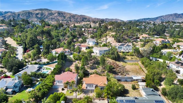 11528 Jenny Lane, Granada Hills, CA 91344