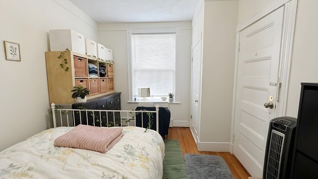 26 Darling 2, Boston, MA 02120