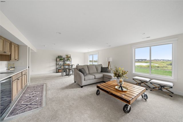 3827 NW Reinhart Drive, Ankeny, IA 50023