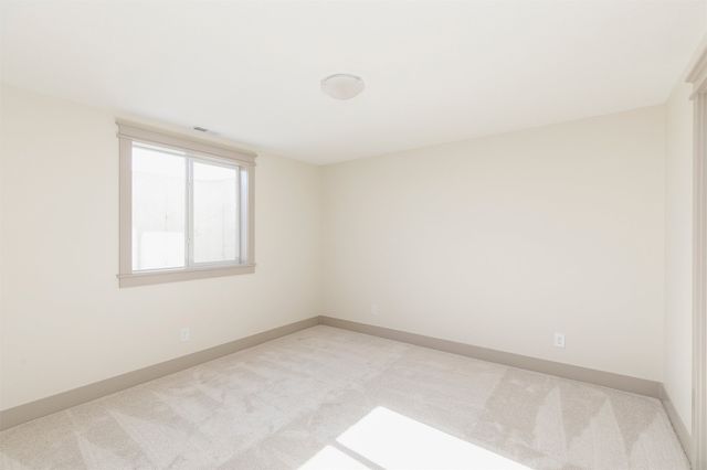 3827 NW Reinhart Drive, Ankeny, IA 50023