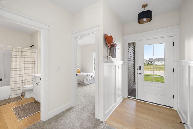 3827 NW Reinhart Drive, Ankeny, IA 50023