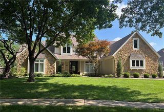 4800 W 112TH Terrace, Leawood, KS 66211