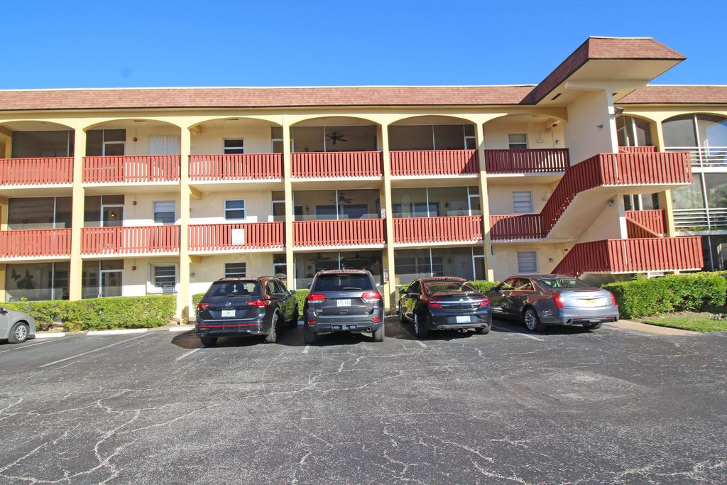 651 PINE Drive 101, Pompano Beach, FL 33060