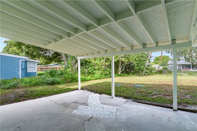 985 35th Avenue, Vero Beach, FL 32960