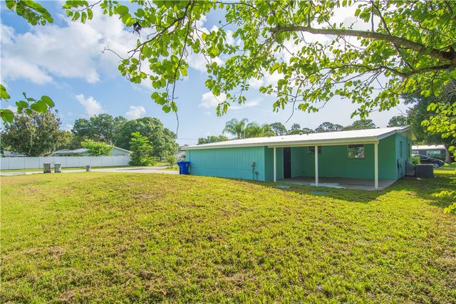 985 35th Avenue, Vero Beach, FL 32960