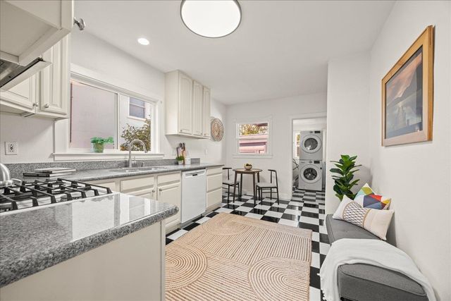 2847 Abbey St, Oakland, CA 94619