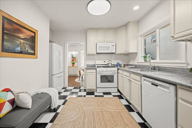 2847 Abbey St, Oakland, CA 94619