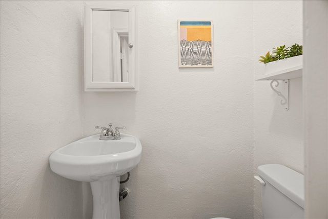 2847 Abbey St, Oakland, CA 94619