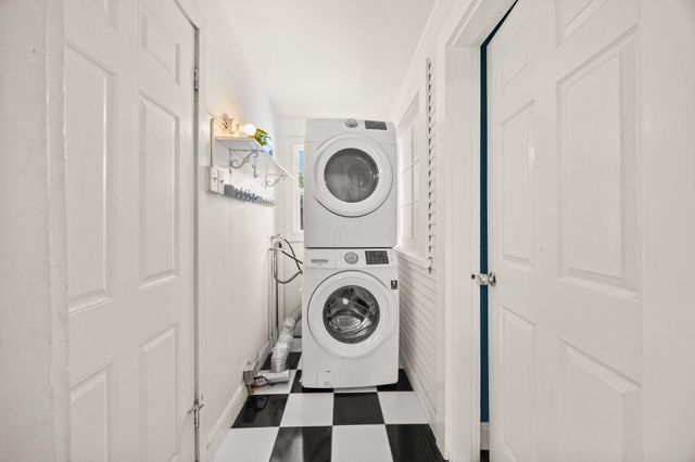 2847 Abbey St, Oakland, CA 94619