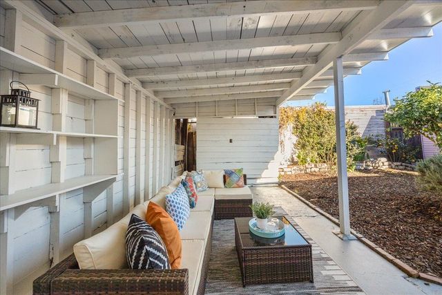 2847 Abbey St, Oakland, CA 94619