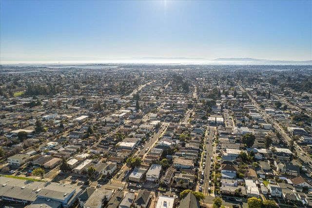 2847 Abbey St, Oakland, CA 94619