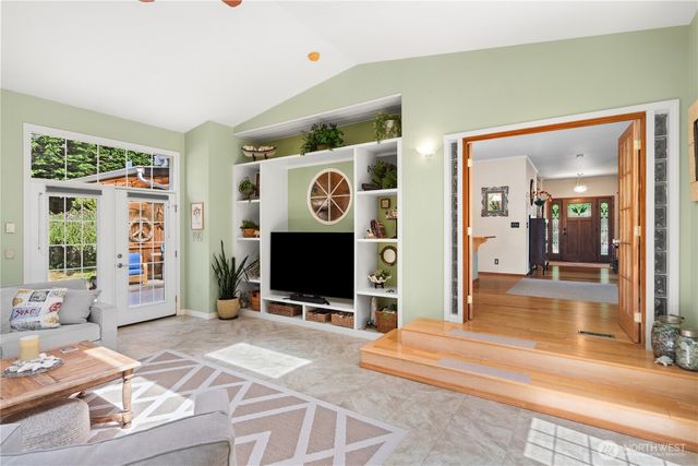 1850 Maple Hill Road, Port Townsend, WA 98368