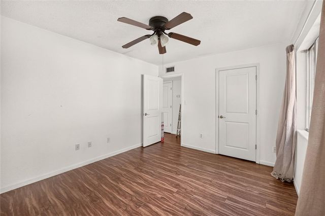 507 NW 39TH ROAD 107, Gainesville, FL 32607