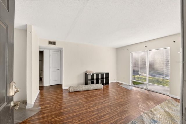 507 NW 39TH ROAD 107, Gainesville, FL 32607
