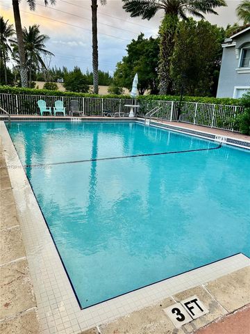 4712 NW 114th Ave 102, Doral, FL 33178