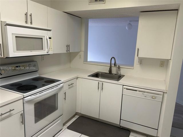 4712 NW 114th Ave 102, Doral, FL 33178