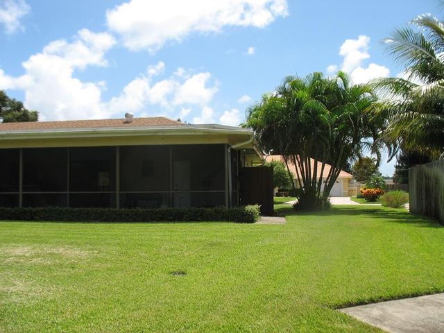 1805 Richard Lane, Palm Springs, FL 33406