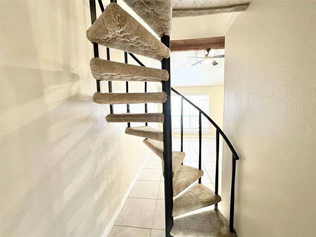 9164 Wilcrest Drive 9164, Houston, TX 77099