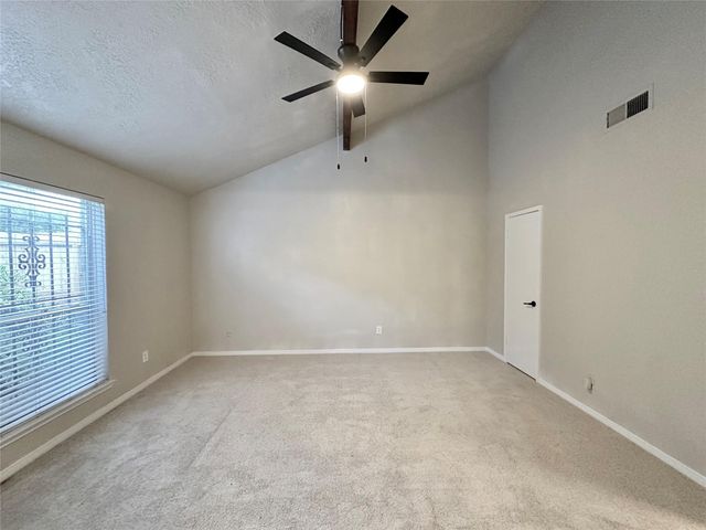 9164 Wilcrest Drive 9164, Houston, TX 77099