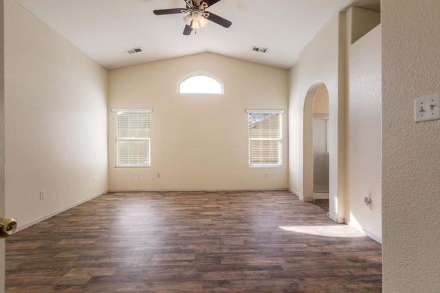 7608 Via Belleza SW, Albuquerque, NM 87121