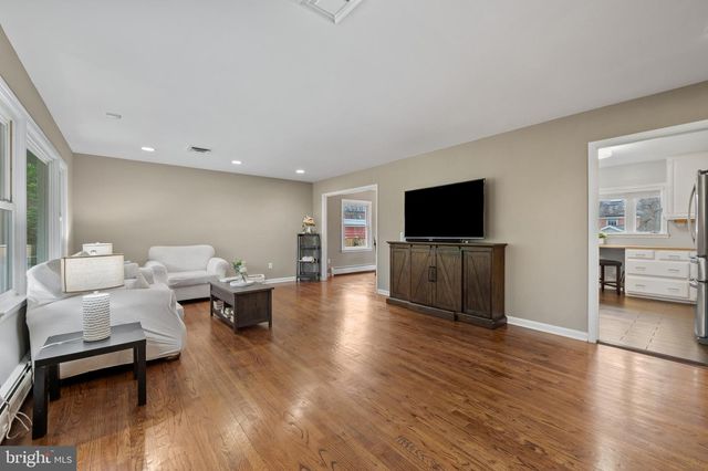 1213 DALE DR, Silver Spring, MD 20910