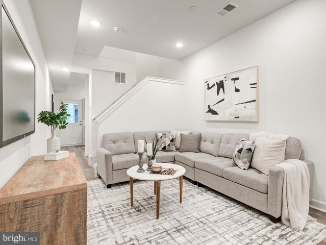 2855 AMBER ST, Philadelphia, PA 19134