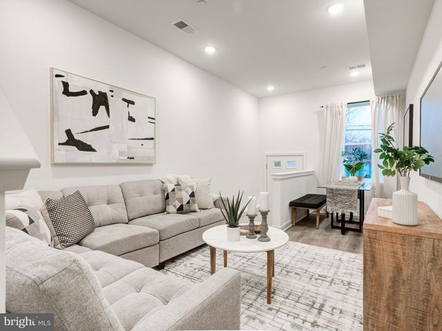 2855 AMBER ST, Philadelphia, PA 19134