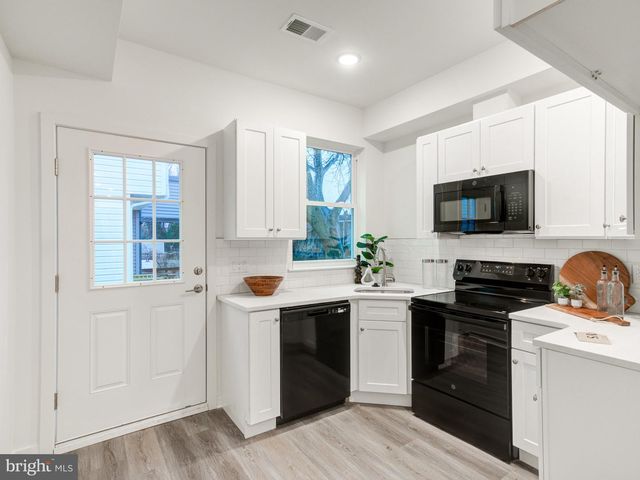 2855 AMBER ST, Philadelphia, PA 19134