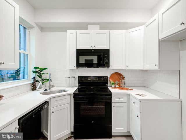 2855 AMBER ST, Philadelphia, PA 19134