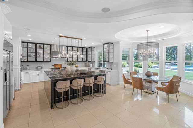 8324 Waterwell Way, Tracy, CA 95304