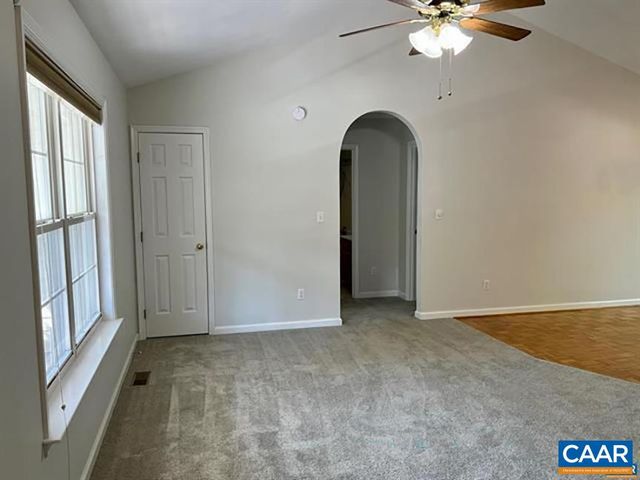 1087 WINTERGREEN LN, Charlottesville, VA 22903