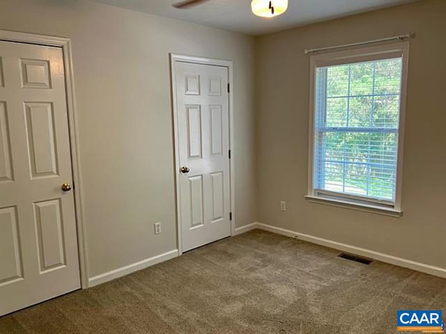 1087 WINTERGREEN LN, Charlottesville, VA 22903