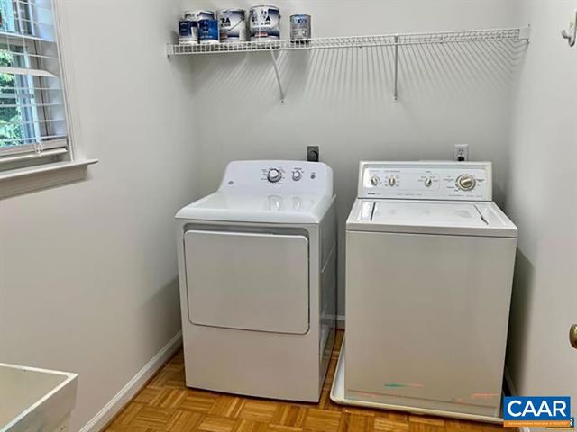 1087 WINTERGREEN LN, Charlottesville, VA 22903