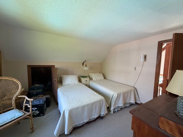 17 Miller Hill Rd, Provincetown, MA 02657