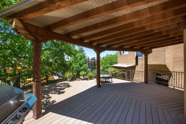 14016 Wind Mountain Road NE, Albuquerque, NM 87112