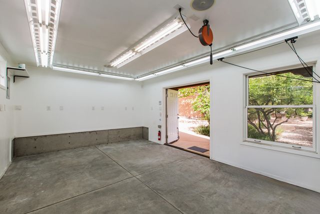 14016 Wind Mountain Road NE, Albuquerque, NM 87112
