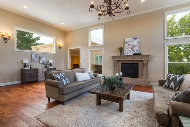 14016 Wind Mountain Road NE, Albuquerque, NM 87112