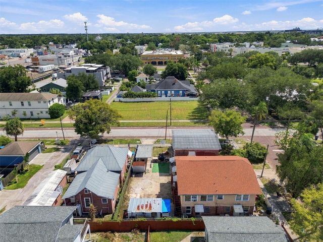 2402 N HIGHLAND AVENUE, Tampa, FL 33602